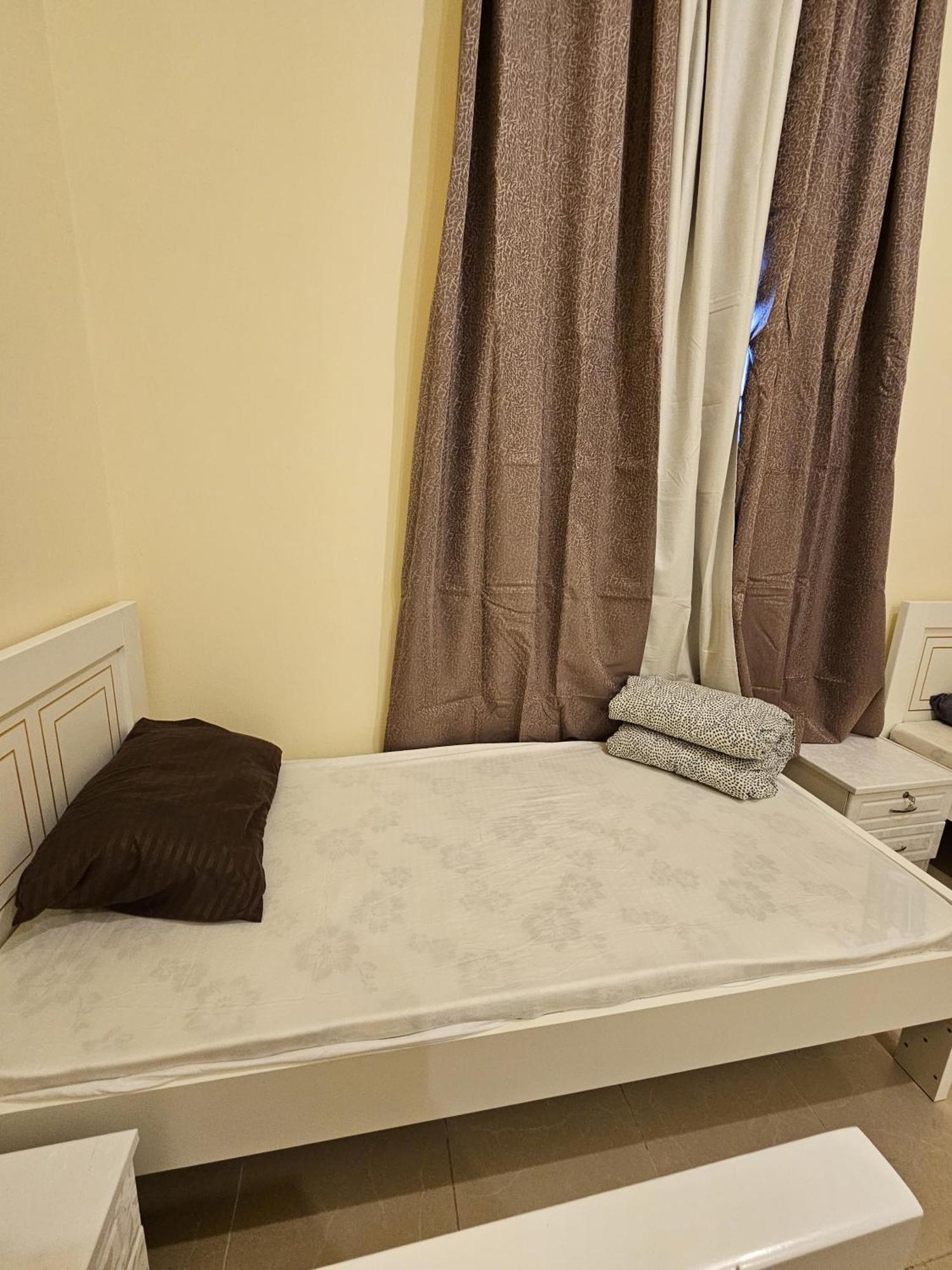Paradiso Backpackers Nest 아부다비 외부 사진